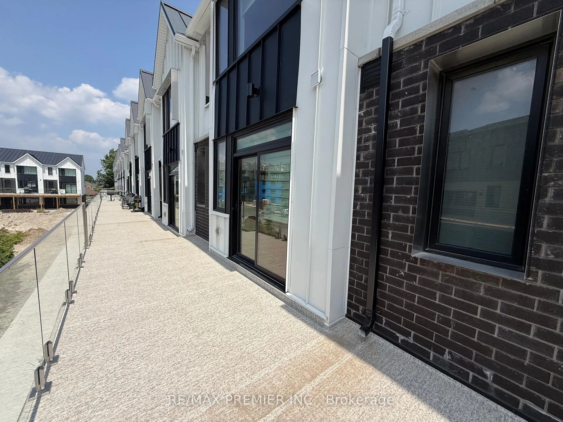 Photo 7 of 32 Rainwater Lane, Barrie, Holly — HOMEH