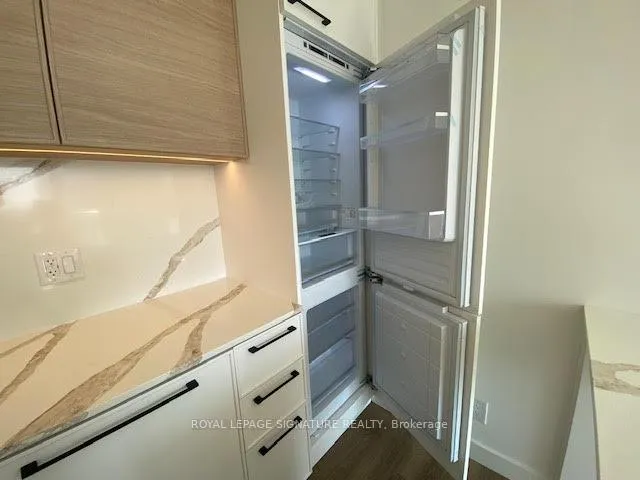 Photo 16 of Unit 820, 1050 Eastern Avenue, Toronto, Greenwood-Coxwell — HOMEH