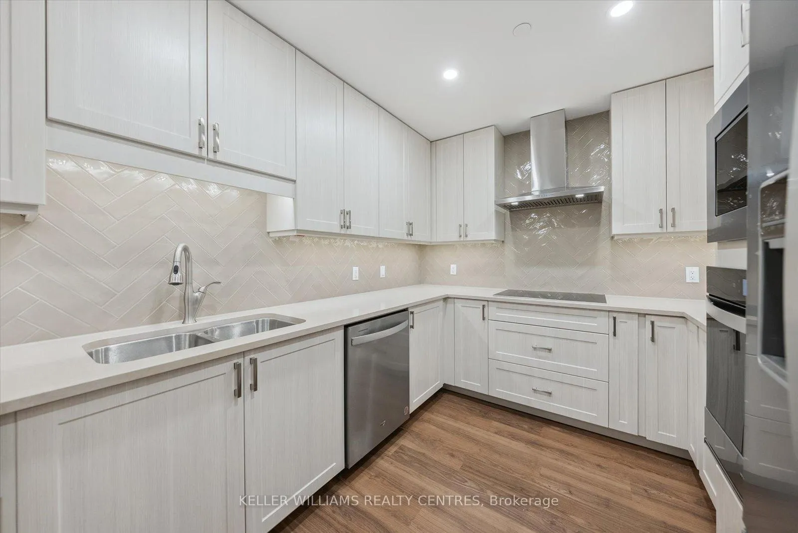 Photo 8 of Unit 515, 460 William Graham Drive, Aurora, Rural Aurora — HOMEH