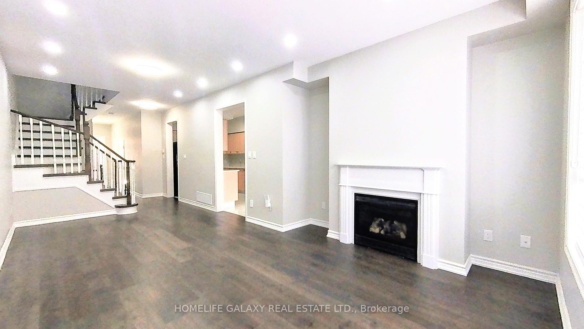 Photo 6 of 105 Silverwood Circle, Ajax, Central East — HOMEH