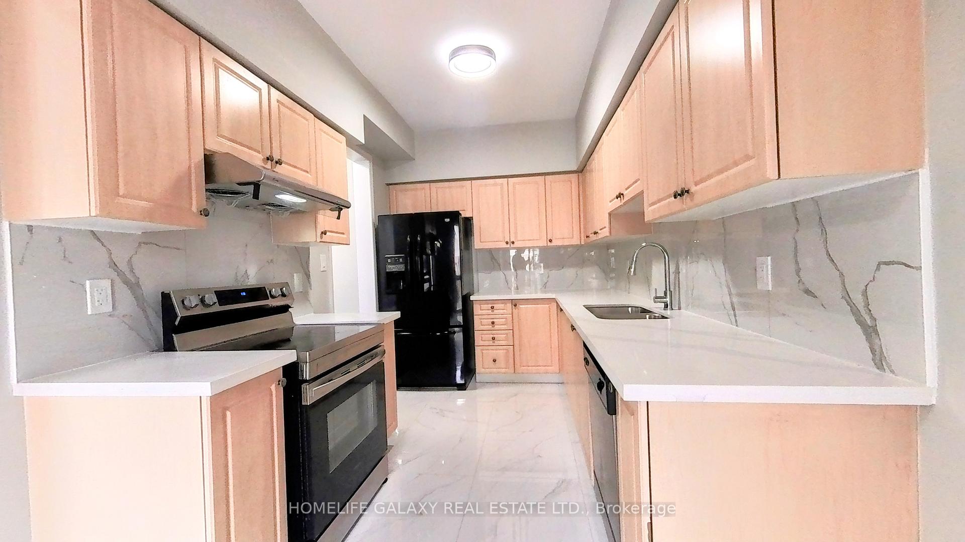 Photo 7 of 105 Silverwood Circle, Ajax, Central East — HOMEH