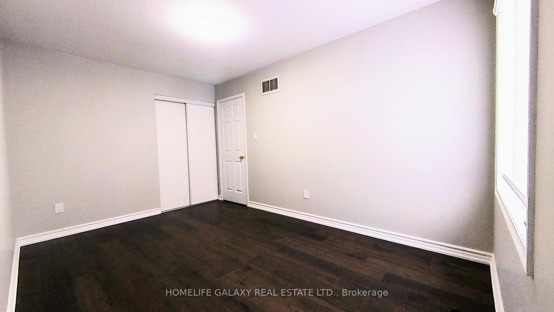Photo 16 of 105 Silverwood Circle, Ajax, Central East — HOMEH