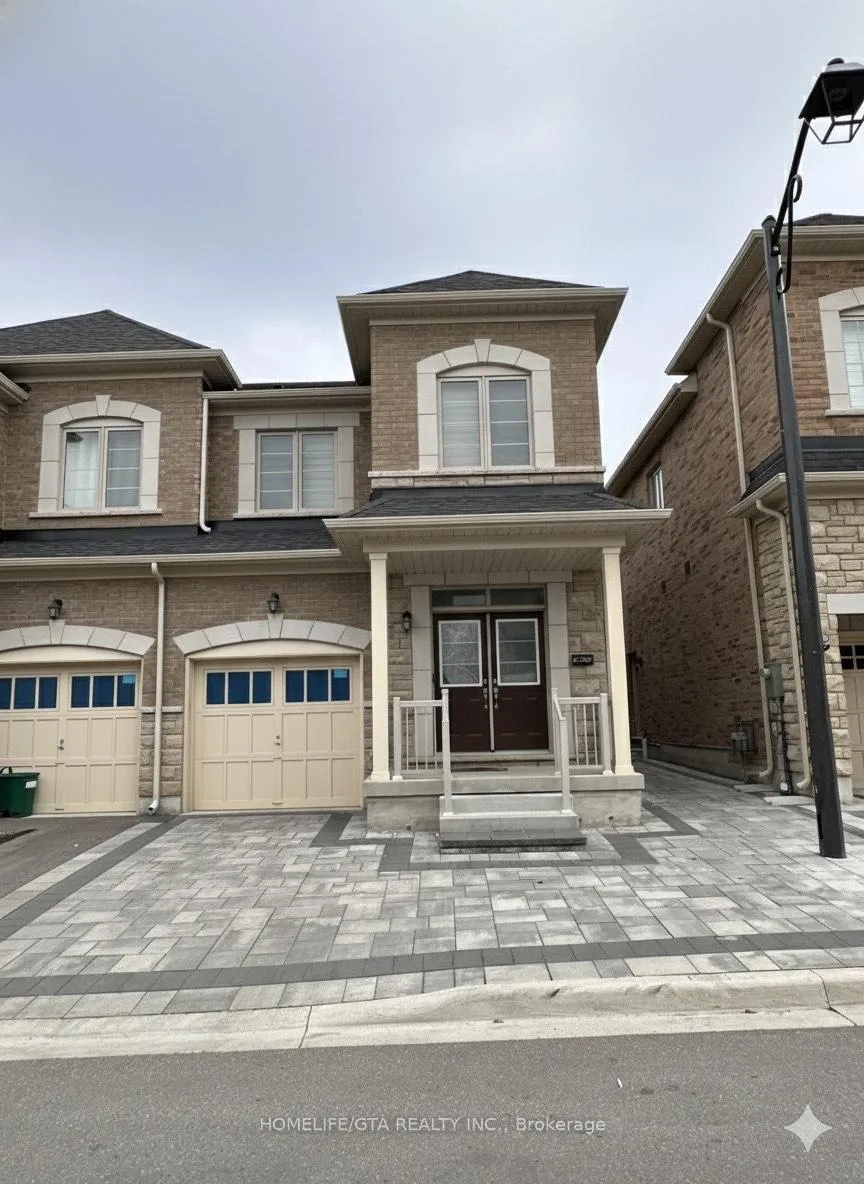 Front of Unit Bsmt, 21 Reign Lane