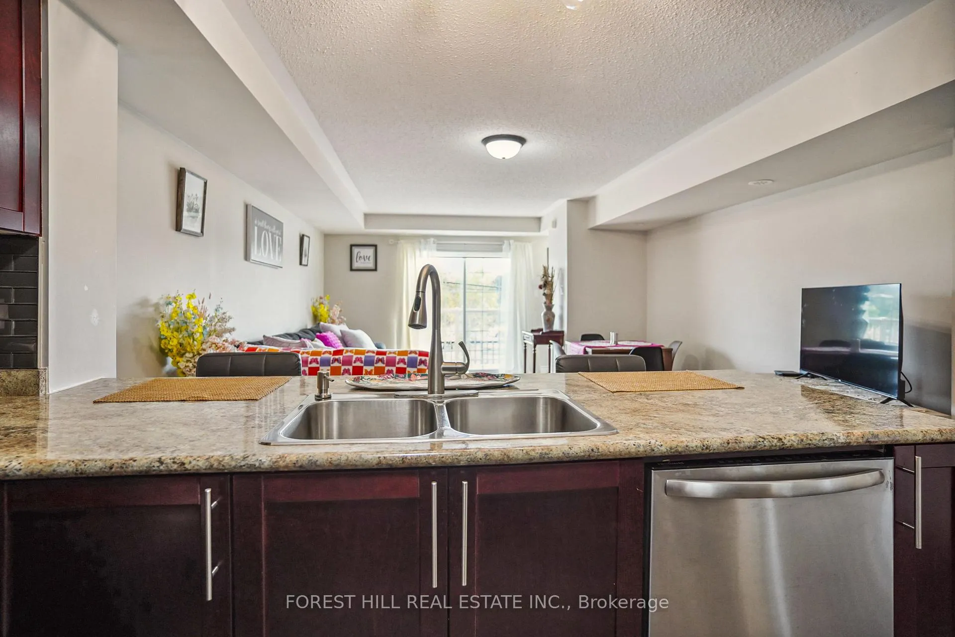 Photo 10 of Unit 60, 182 Kingston rd W, Ajax, Central — HOMEH