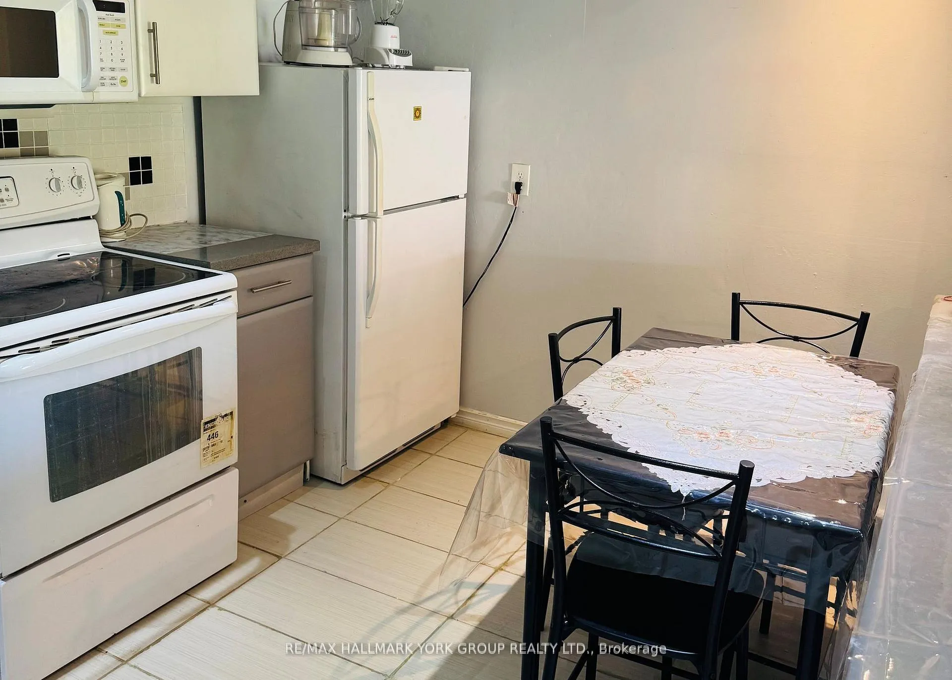 Photo 9 of Unit Lower, 9 Micmac Crescent, North York, Pleasant View — HOMEH