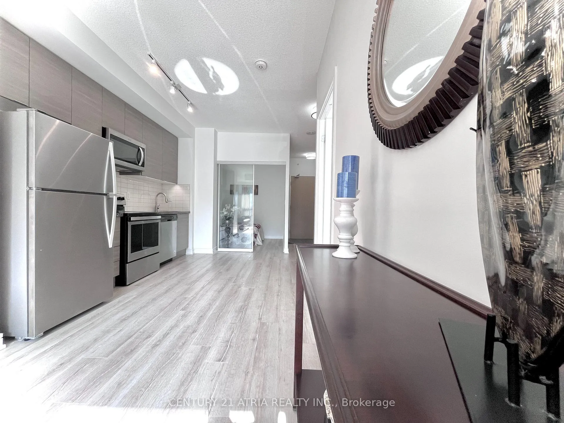 Photo 9 of Unit 228, 621 Sheppard Avenue E, North York, Bayview Village — HOMEH