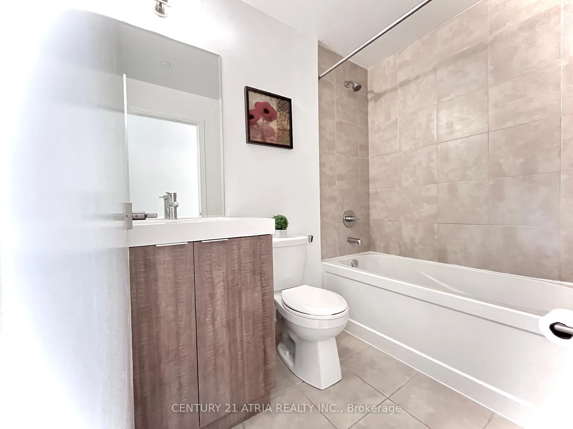 Photo 13 of Unit 228, 621 Sheppard Avenue E, North York, Bayview Village — HOMEH