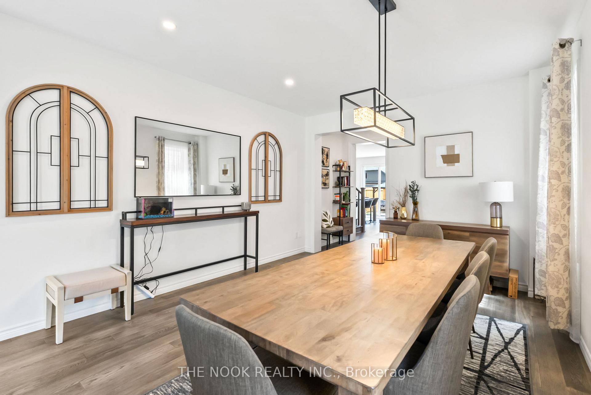 Photo 8 of 7 Higham Place, Clarington, Bowmanville — HOMEH