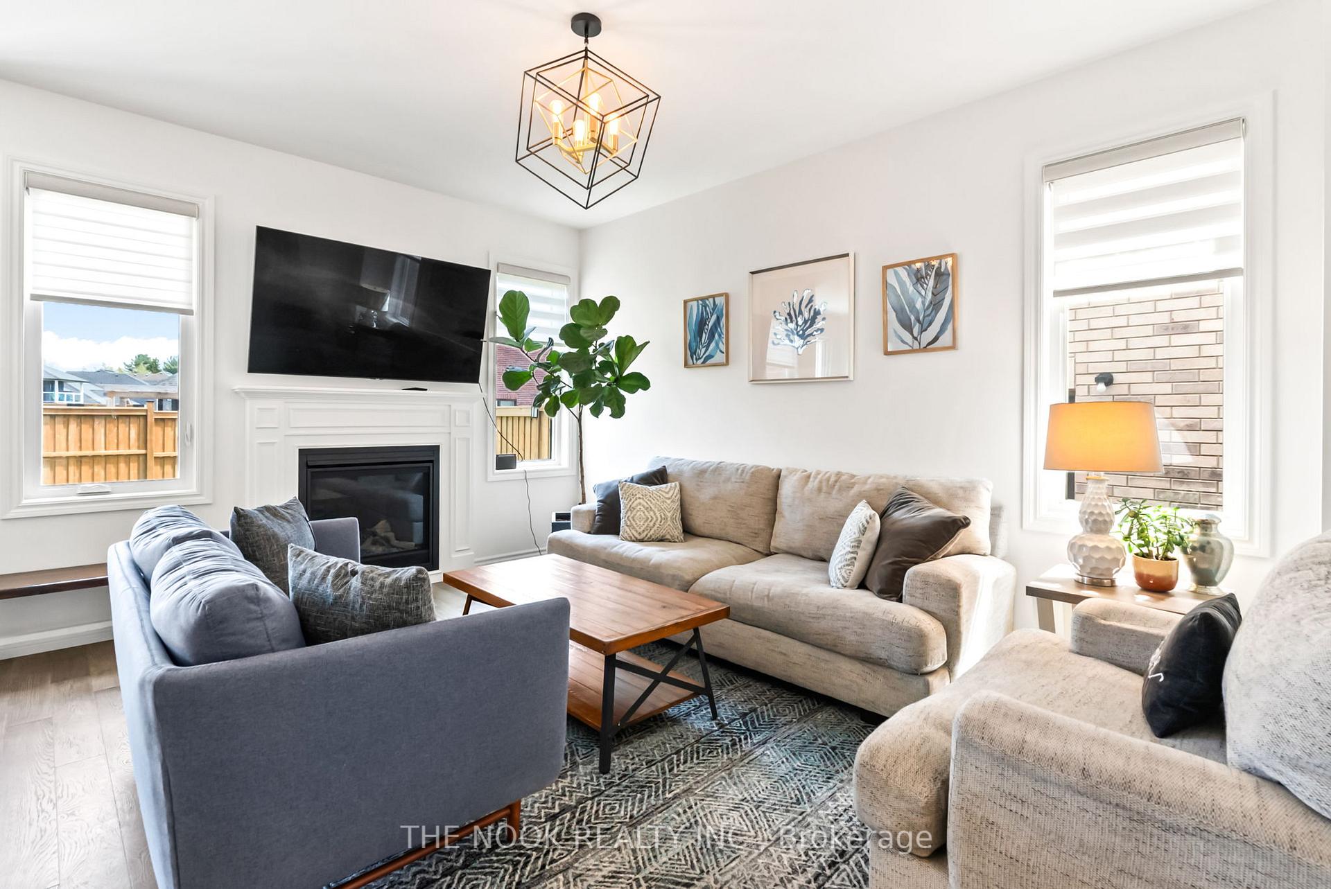 Photo 9 of 7 Higham Place, Clarington, Bowmanville — HOMEH
