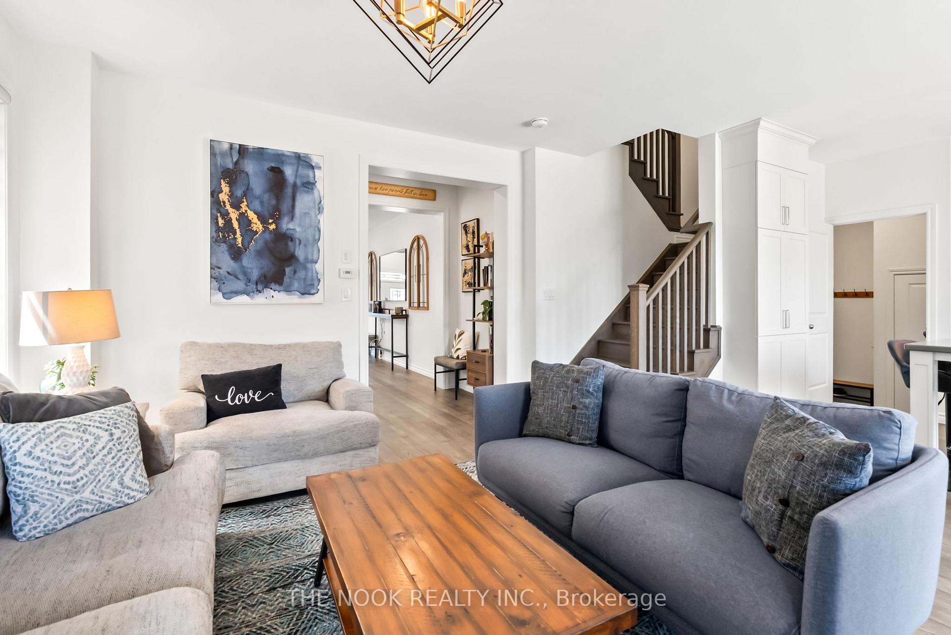 Photo 11 of 7 Higham Place, Clarington, Bowmanville — HOMEH