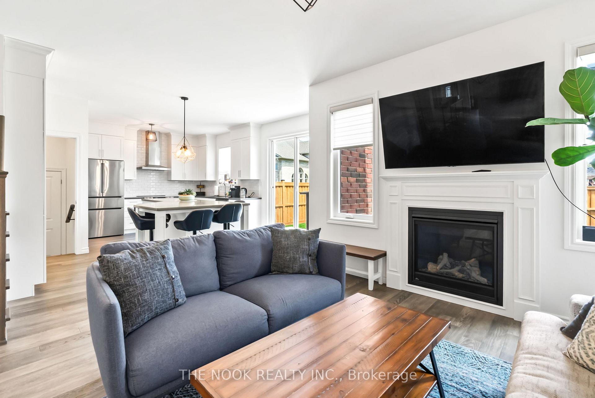 Photo 13 of 7 Higham Place, Clarington, Bowmanville — HOMEH