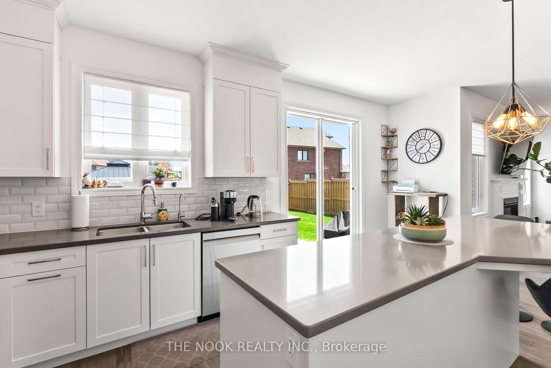 Photo 15 of 7 Higham Place, Clarington, Bowmanville — HOMEH
