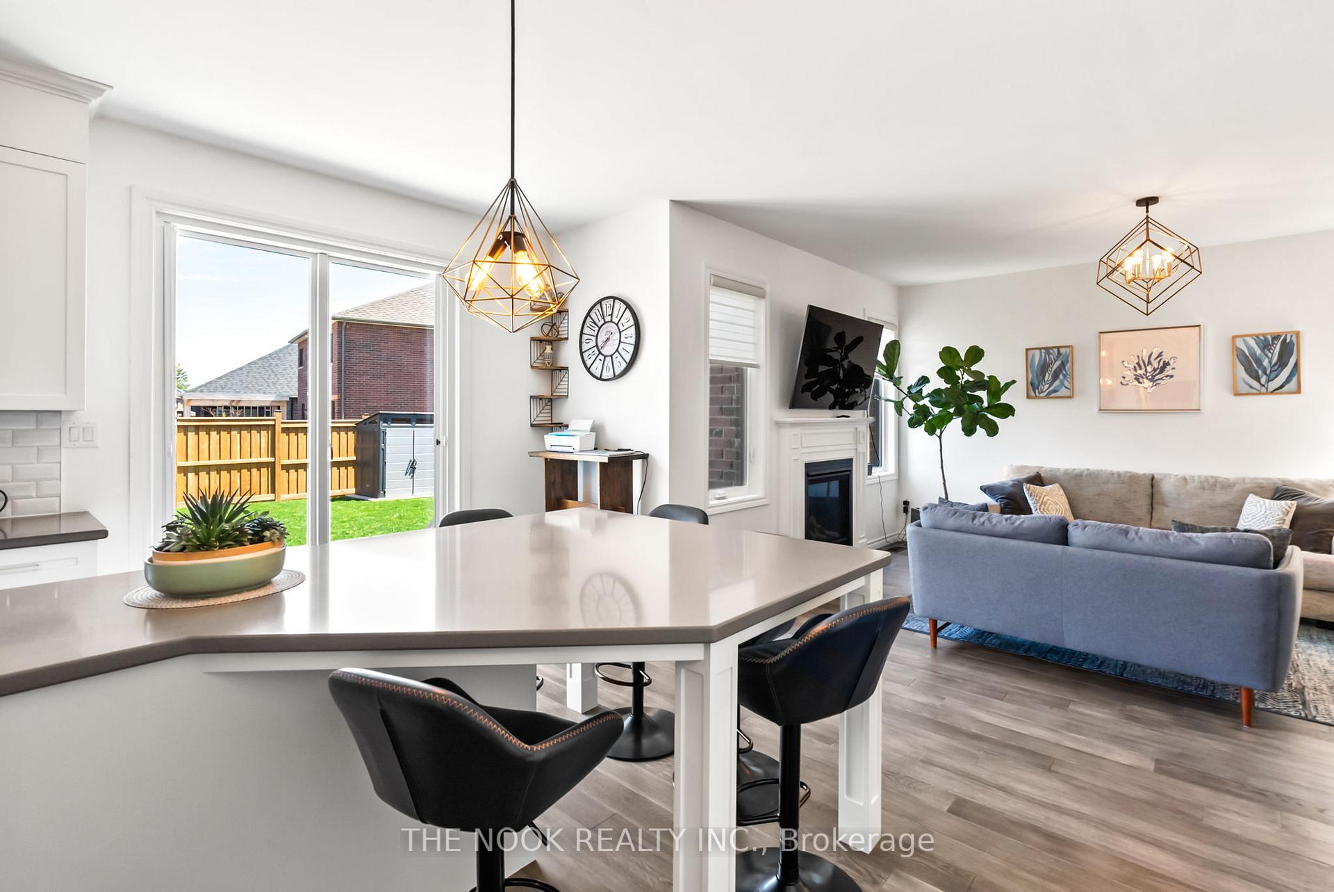 Photo 17 of 7 Higham Place, Clarington, Bowmanville — HOMEH