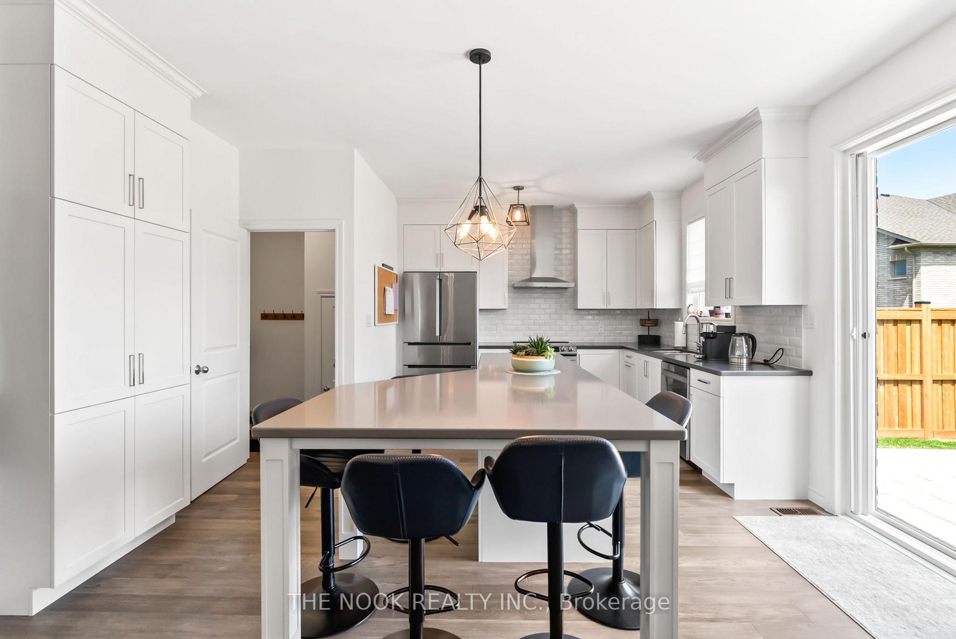 Photo 18 of 7 Higham Place, Clarington, Bowmanville — HOMEH