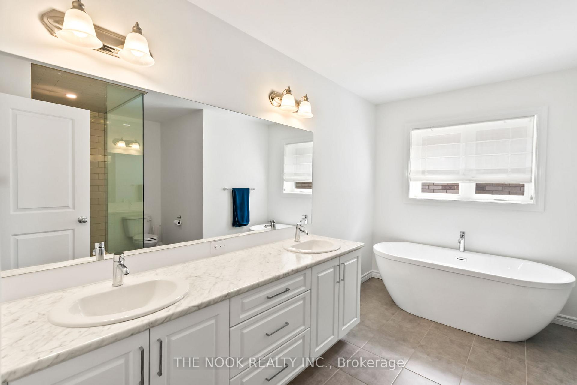 Photo 24 of 7 Higham Place, Clarington, Bowmanville — HOMEH