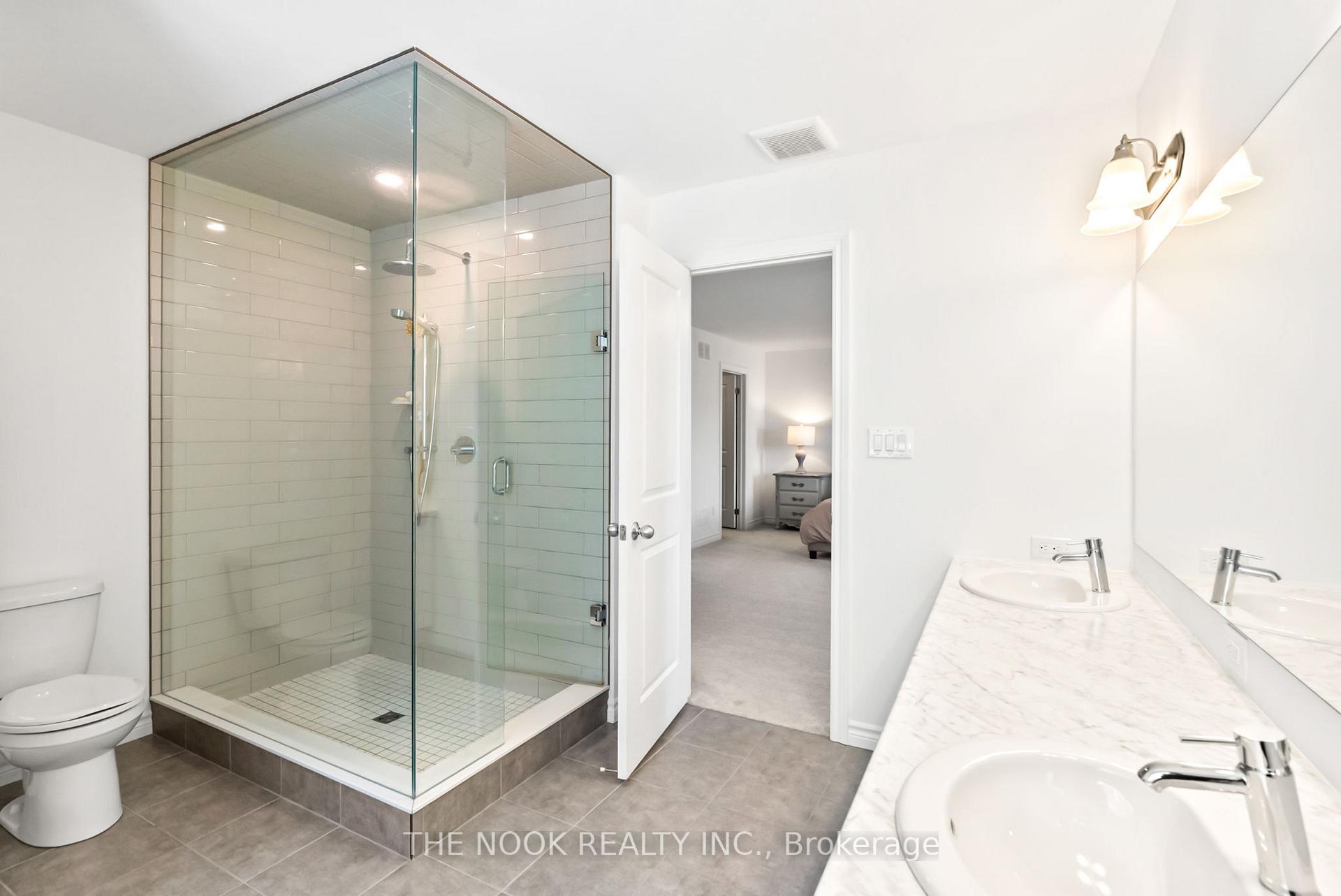 Photo 25 of 7 Higham Place, Clarington, Bowmanville — HOMEH