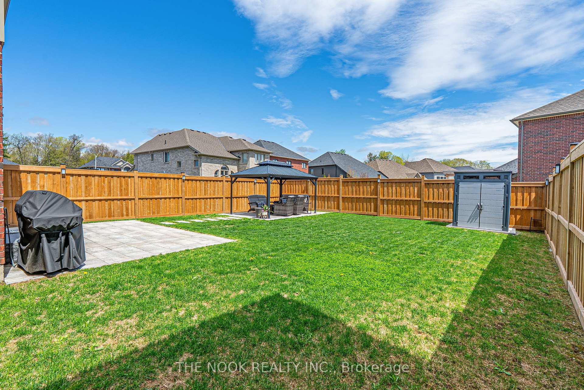Photo 42 of 7 Higham Place, Clarington, Bowmanville — HOMEH