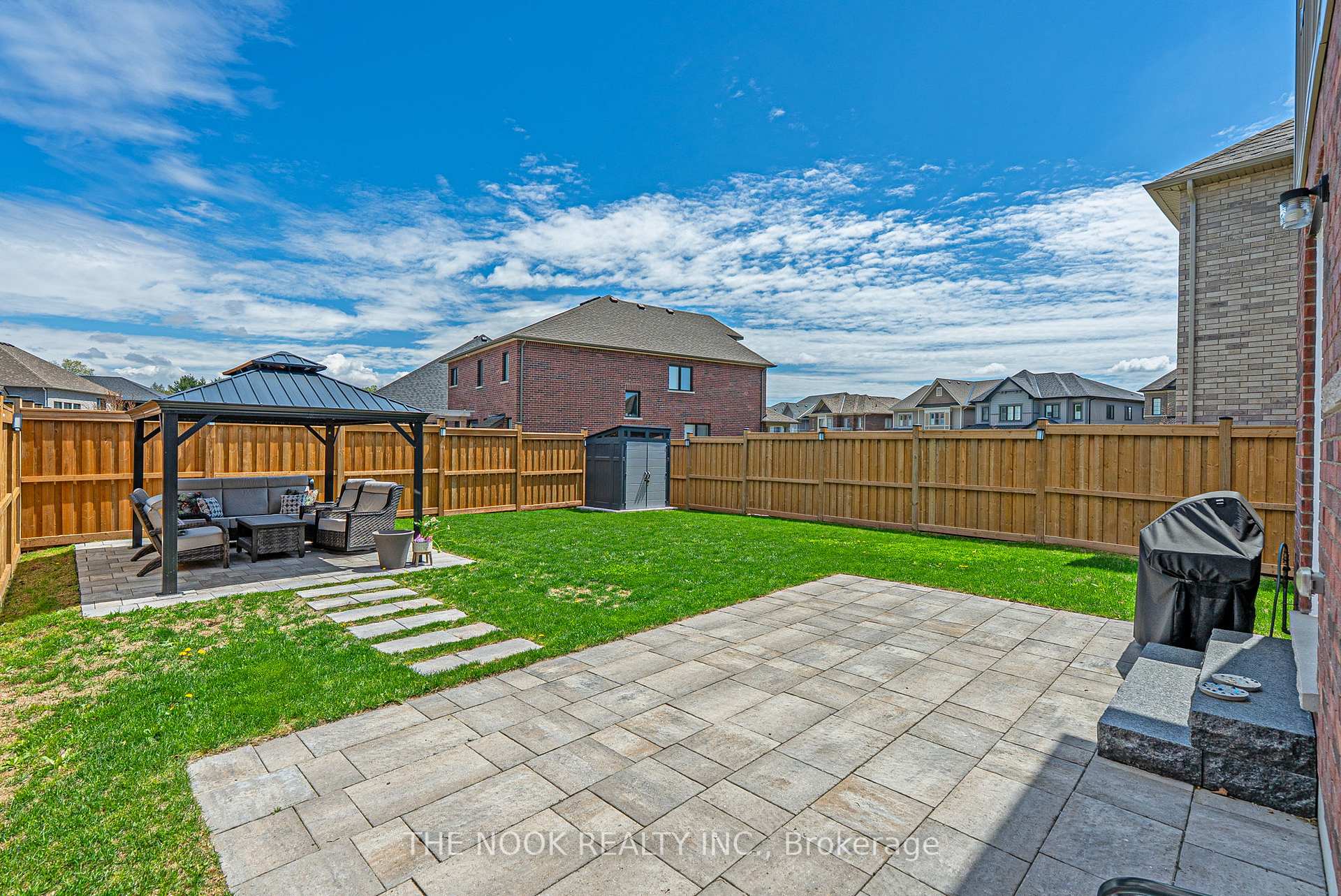 Photo 43 of 7 Higham Place, Clarington, Bowmanville — HOMEH