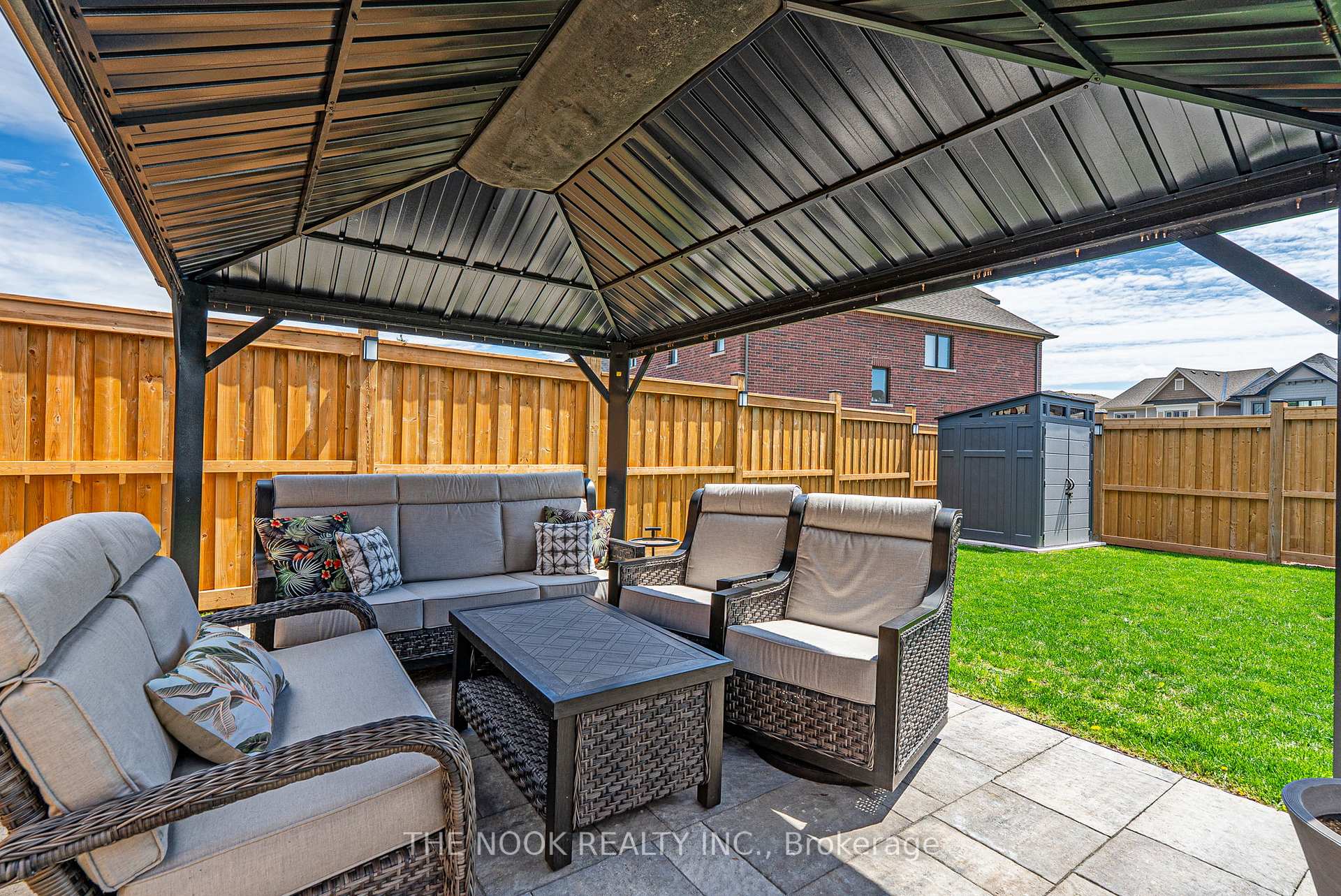 Photo 44 of 7 Higham Place, Clarington, Bowmanville — HOMEH