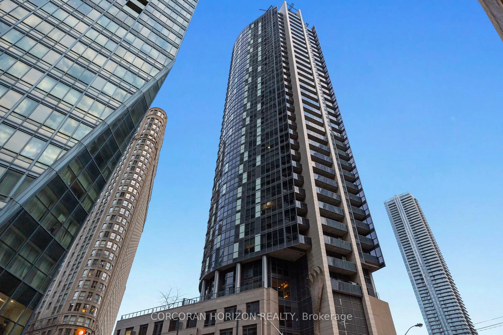 Photo 2 of Unit 1703, 1 The Esplanade, Toronto, Waterfront Communities — HOMEH
