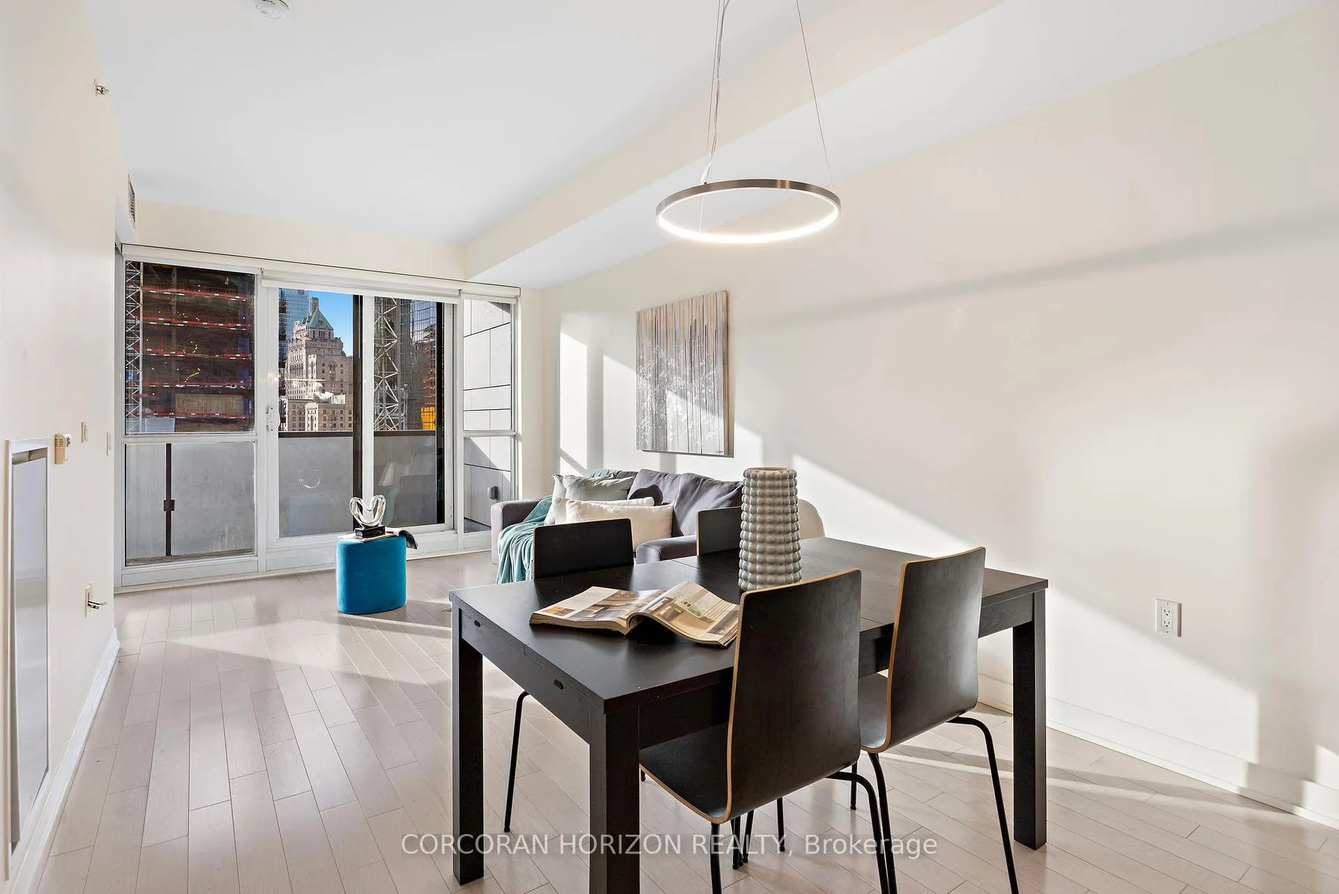 Photo 10 of Unit 1703, 1 The Esplanade, Toronto, Waterfront Communities — HOMEH