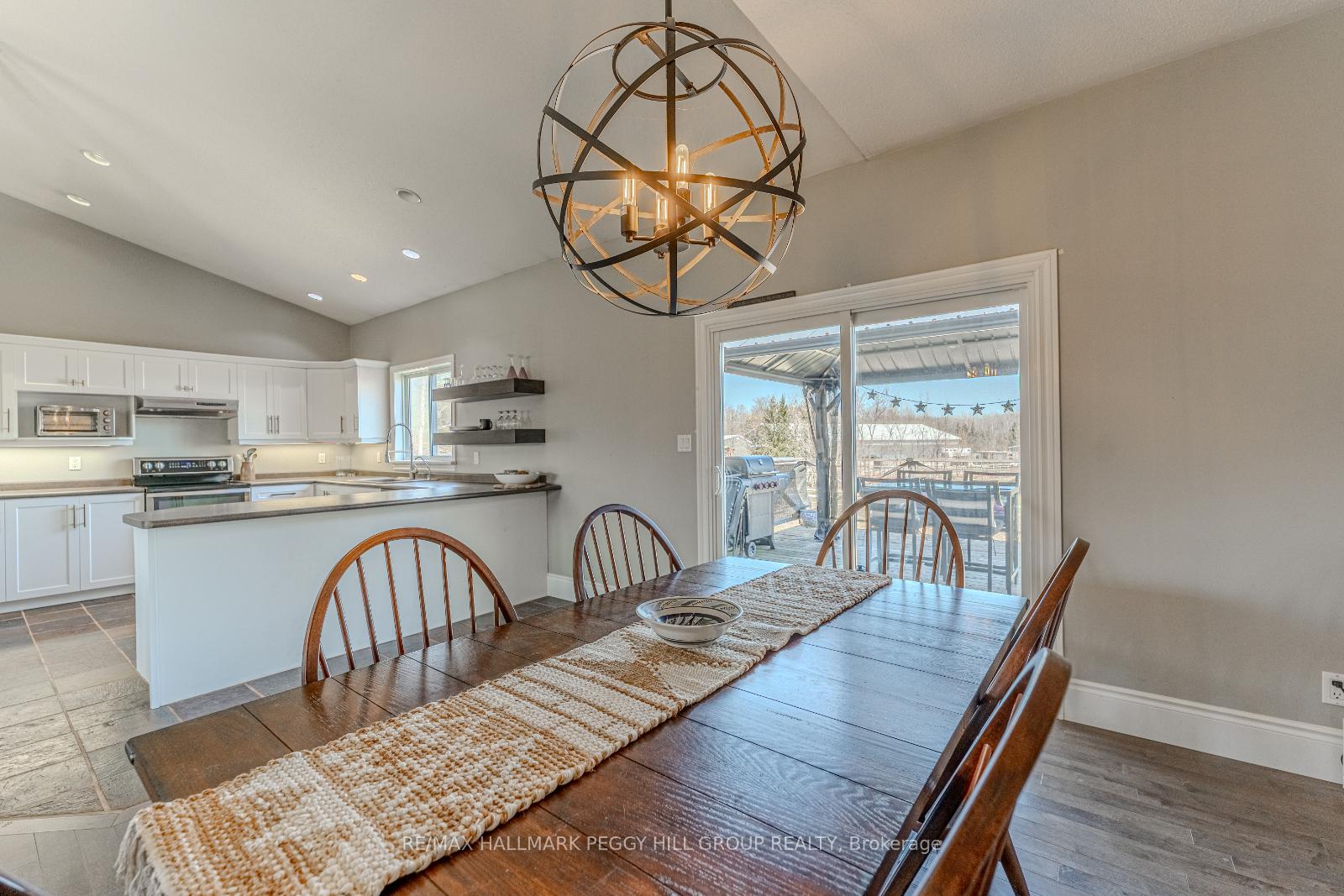 Photo 7 of 3705 County Road 124, Clearview, Nottawa — HOMEH