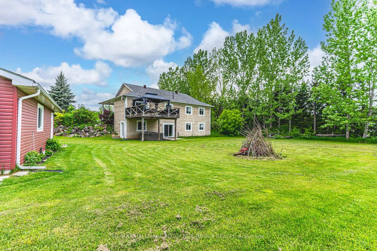 Photo 24 of 3705 County Road 124, Clearview, Nottawa — HOMEH