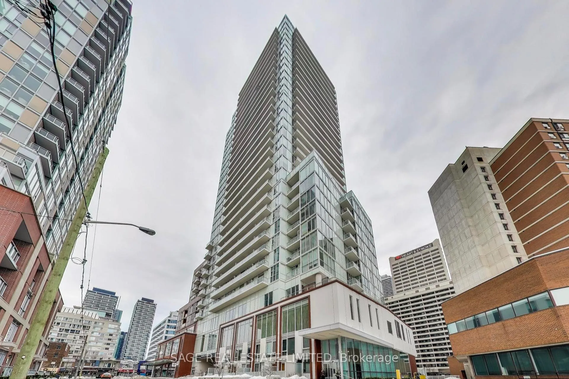 Photo 1 of Unit 816, 33 Helendale Avenue, Toronto, Yonge-Eglinton — HOMEH