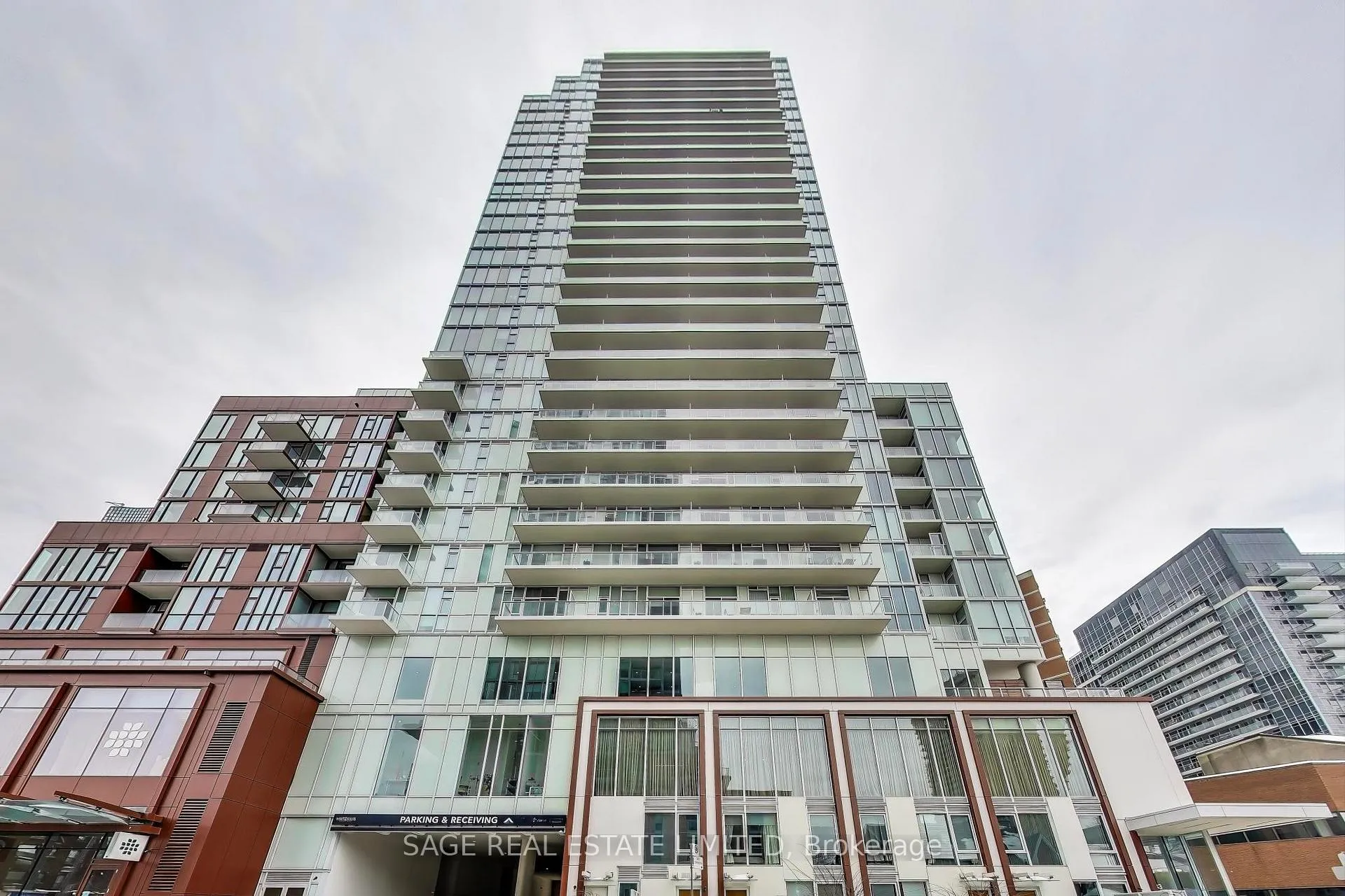 Photo 2 of Unit 816, 33 Helendale Avenue, Toronto, Yonge-Eglinton — HOMEH