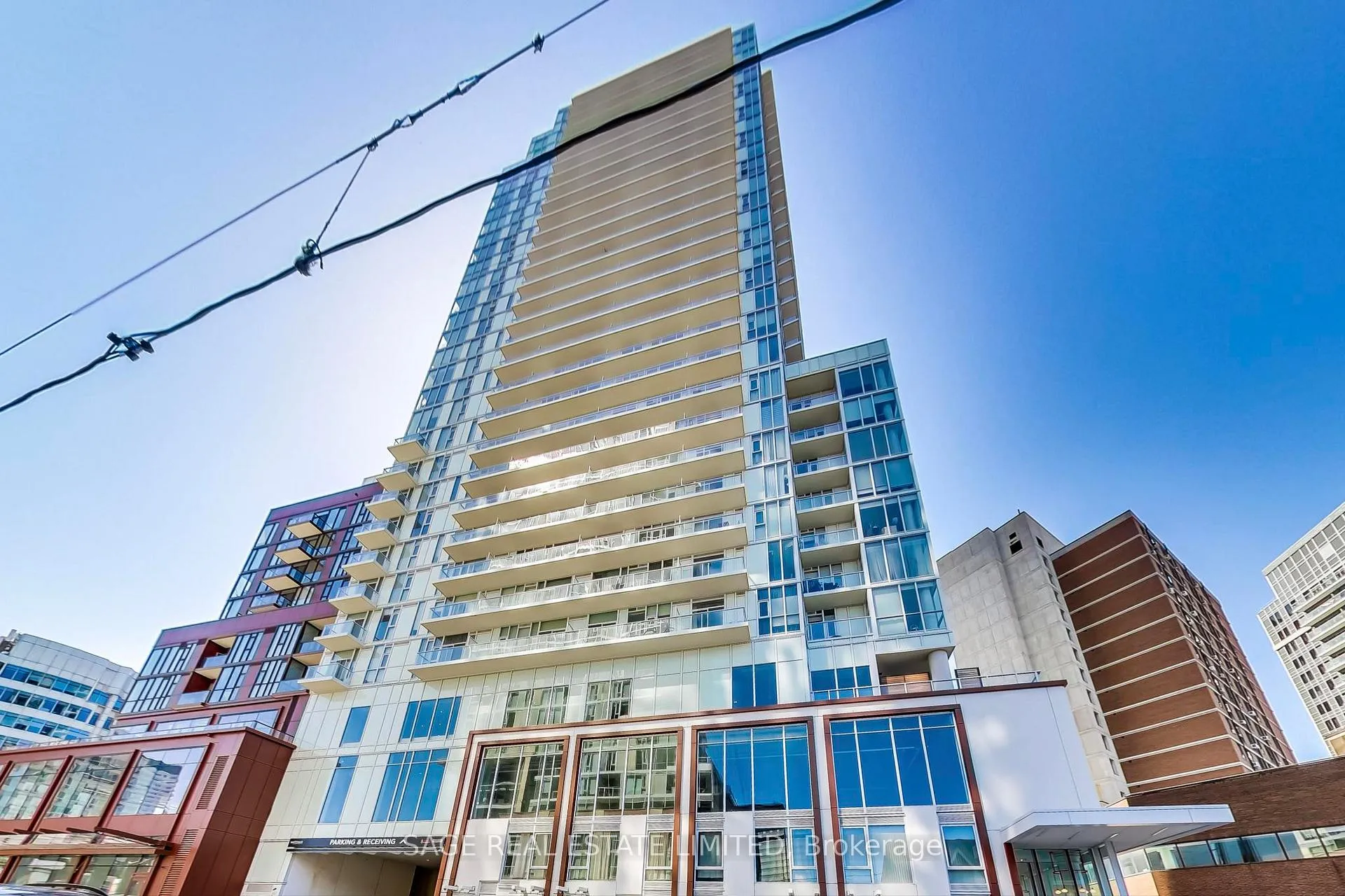 Photo 6 of Unit 816, 33 Helendale Avenue, Toronto, Yonge-Eglinton — HOMEH