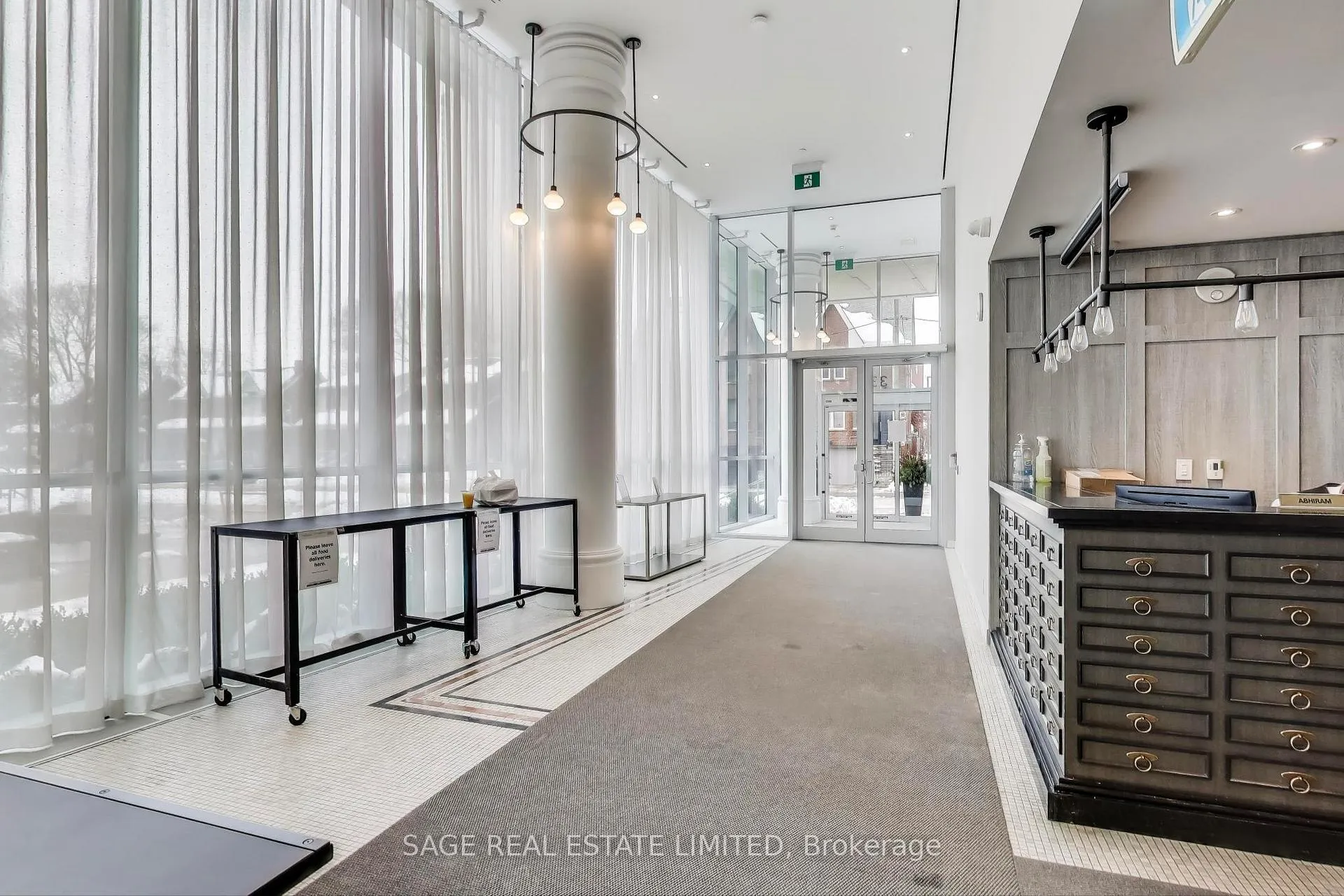 Photo 11 of Unit 816, 33 Helendale Avenue, Toronto, Yonge-Eglinton — HOMEH