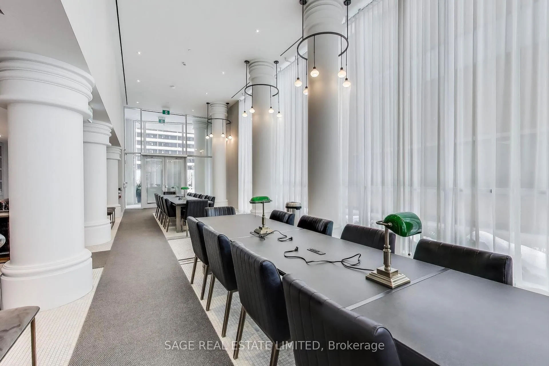 Photo 13 of Unit 816, 33 Helendale Avenue, Toronto, Yonge-Eglinton — HOMEH