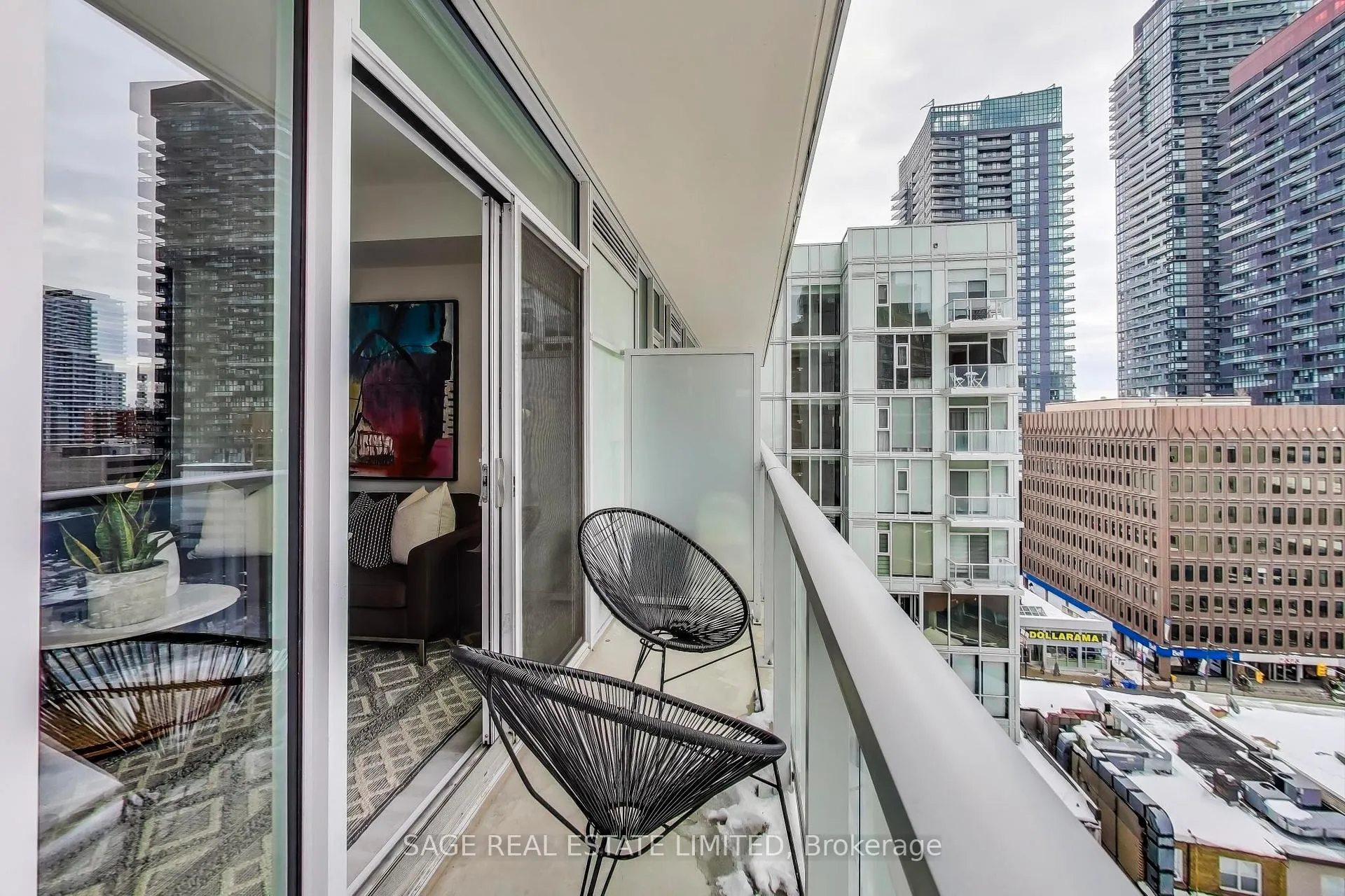 Photo 33 of Unit 816, 33 Helendale Avenue, Toronto, Yonge-Eglinton — HOMEH