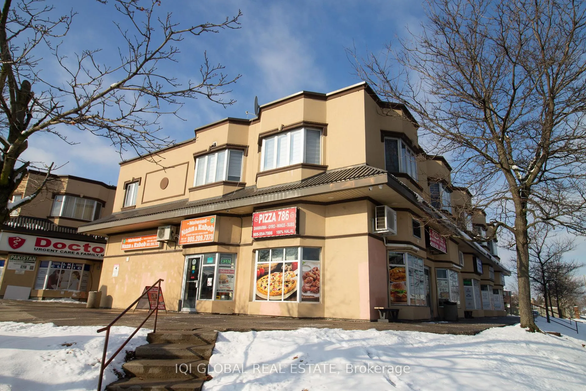 Photo 3 of Unit 05, 2352 Middlefield Road, Markham, Middlefield — HOMEH