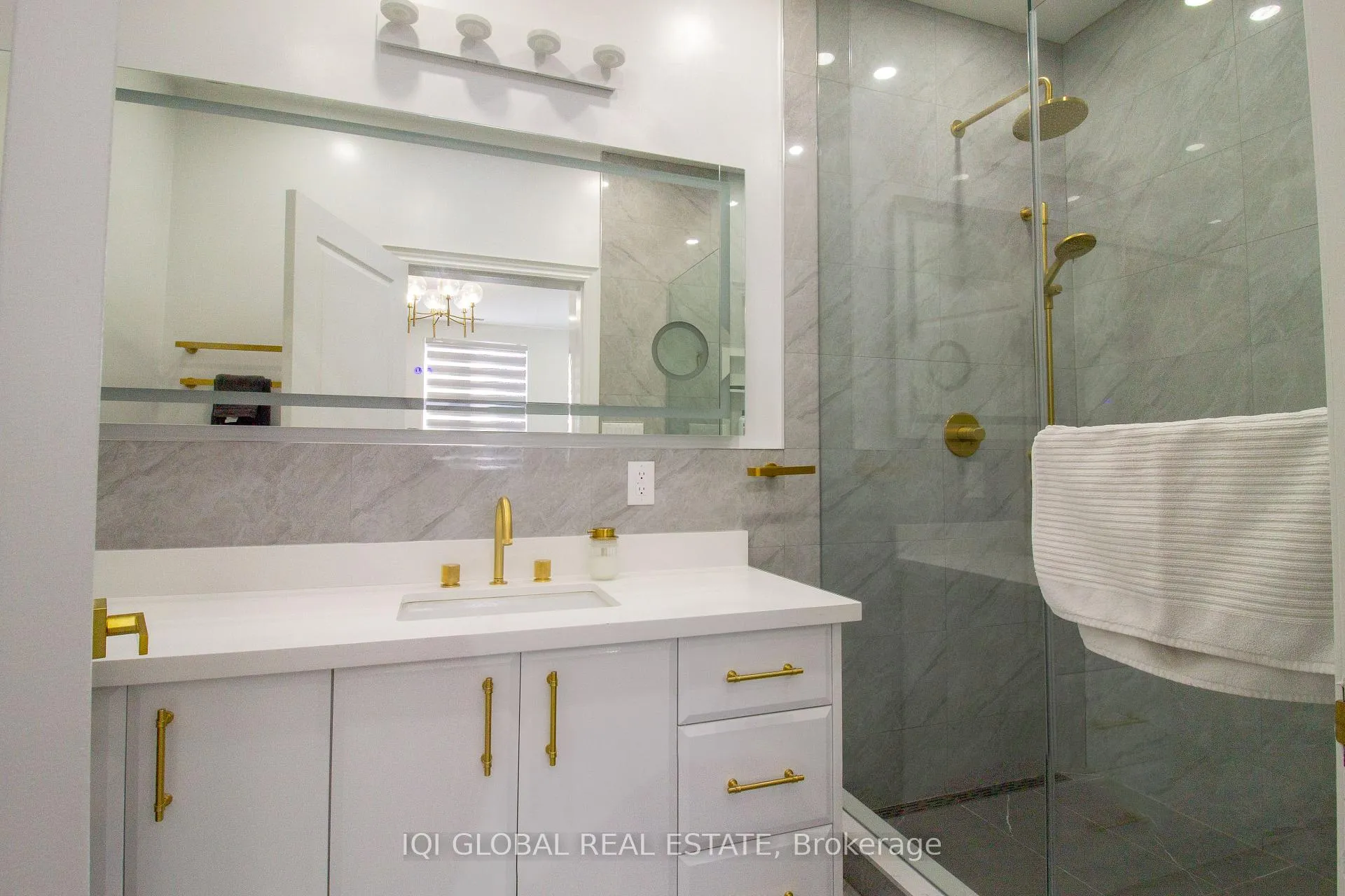 Photo 17 of Unit 05, 2352 Middlefield Road, Markham, Middlefield — HOMEH