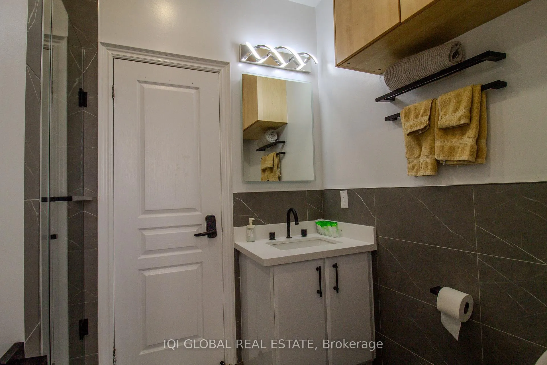 Photo 22 of Unit 05, 2352 Middlefield Road, Markham, Middlefield — HOMEH