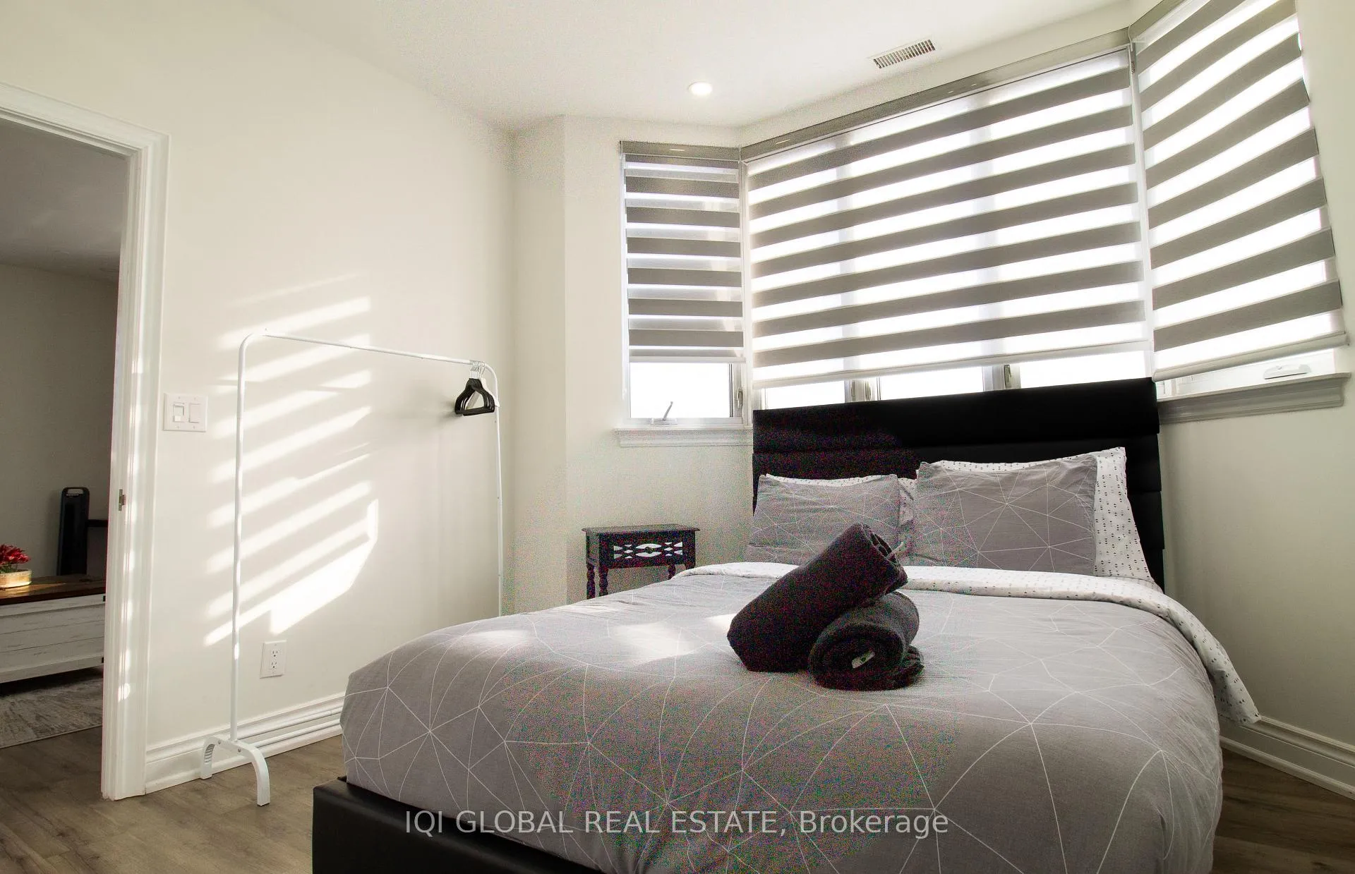 Photo 23 of Unit 05, 2352 Middlefield Road, Markham, Middlefield — HOMEH