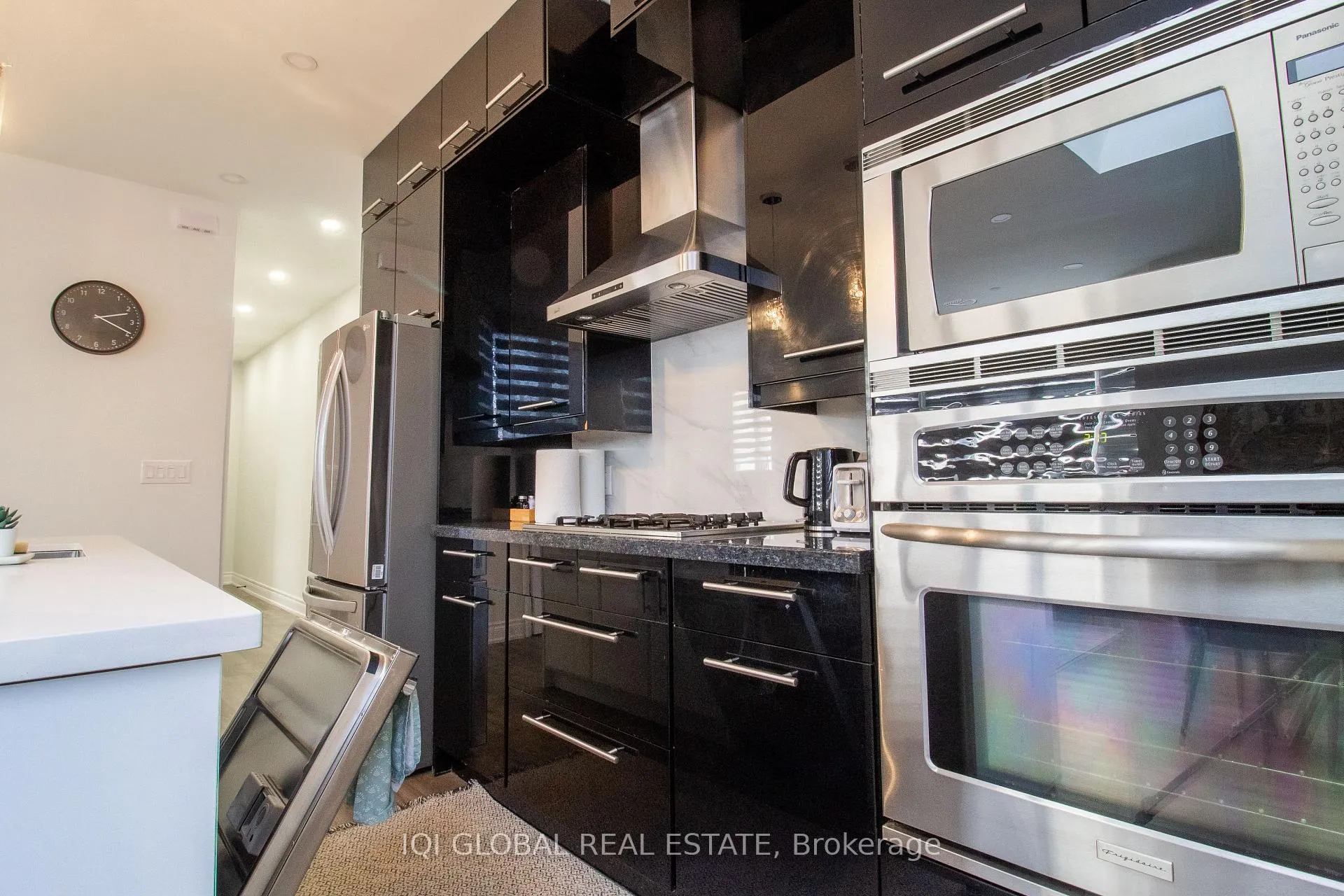 Photo 35 of Unit 05, 2352 Middlefield Road, Markham, Middlefield — HOMEH