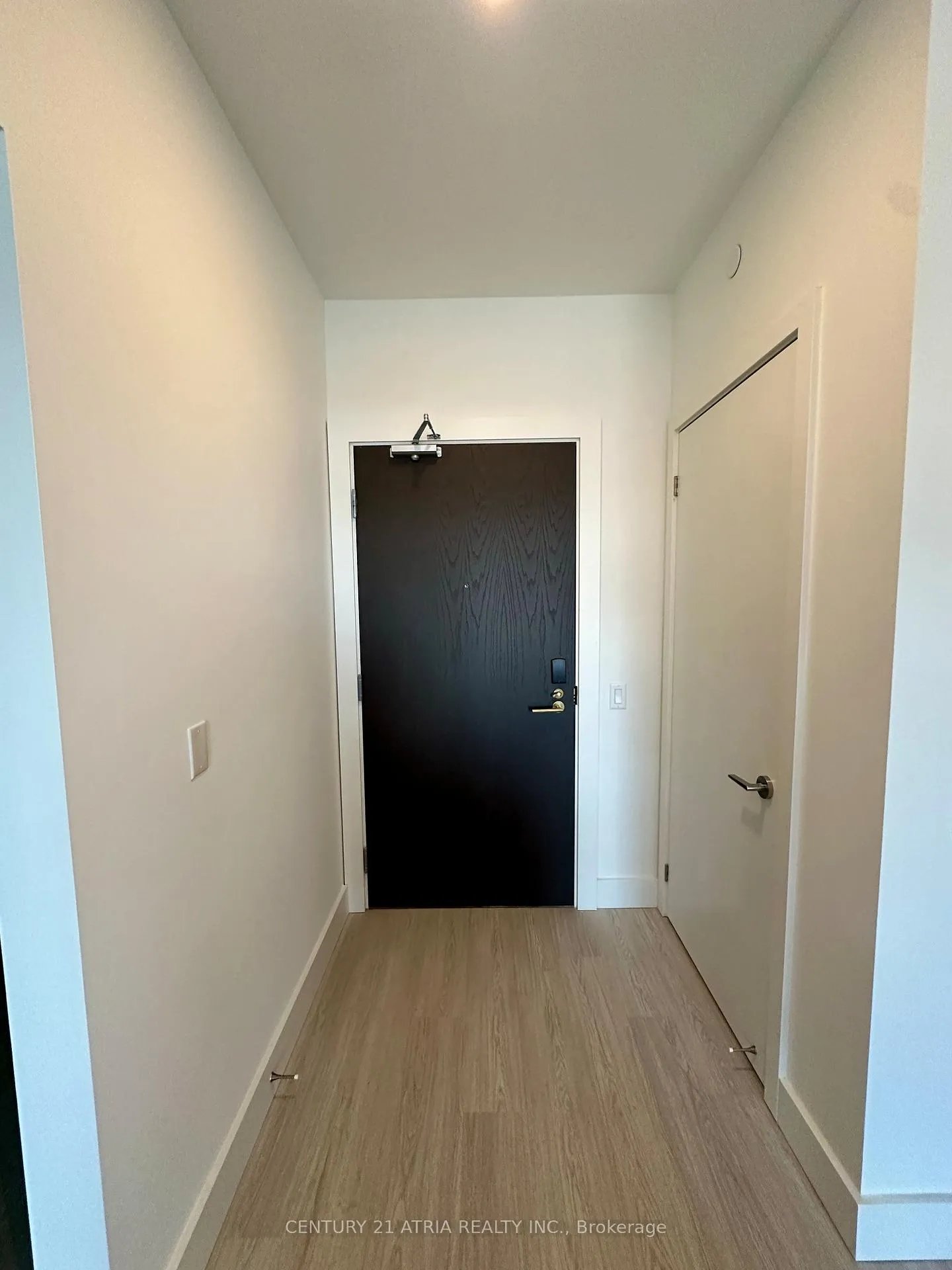 Photo 12 of Unit 320, 625 Sheppard Avenue E, North York, Bayview Village — HOMEH