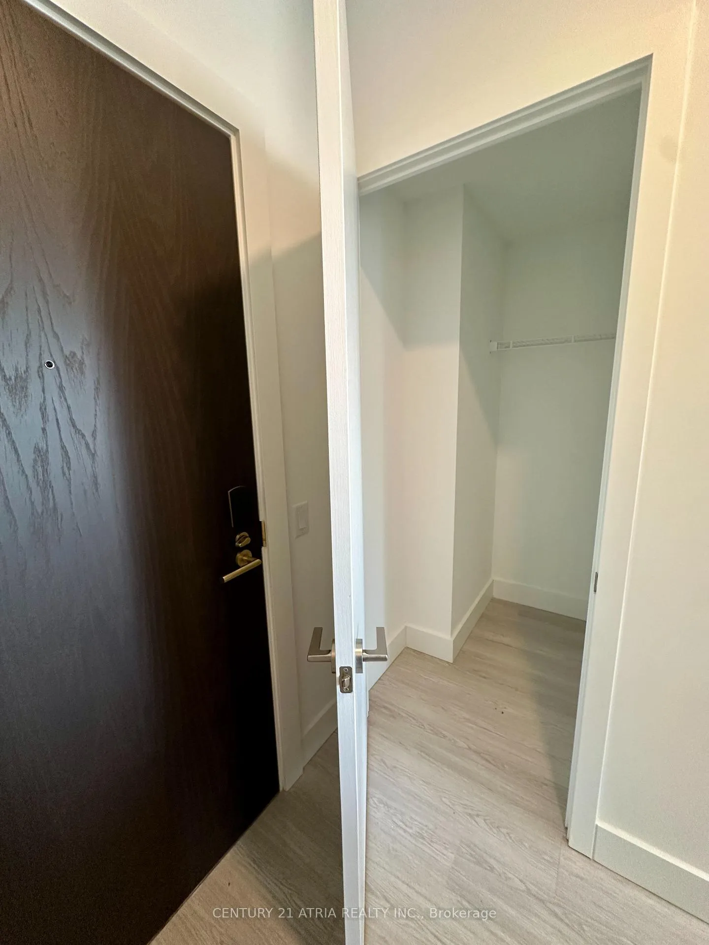 Photo 13 of Unit 320, 625 Sheppard Avenue E, North York, Bayview Village — HOMEH
