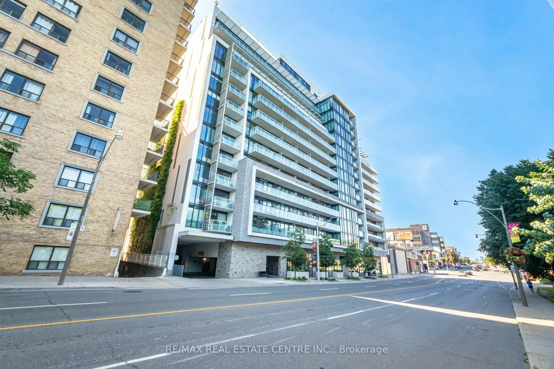 Front of Unit 214, 3018 Yonge Street