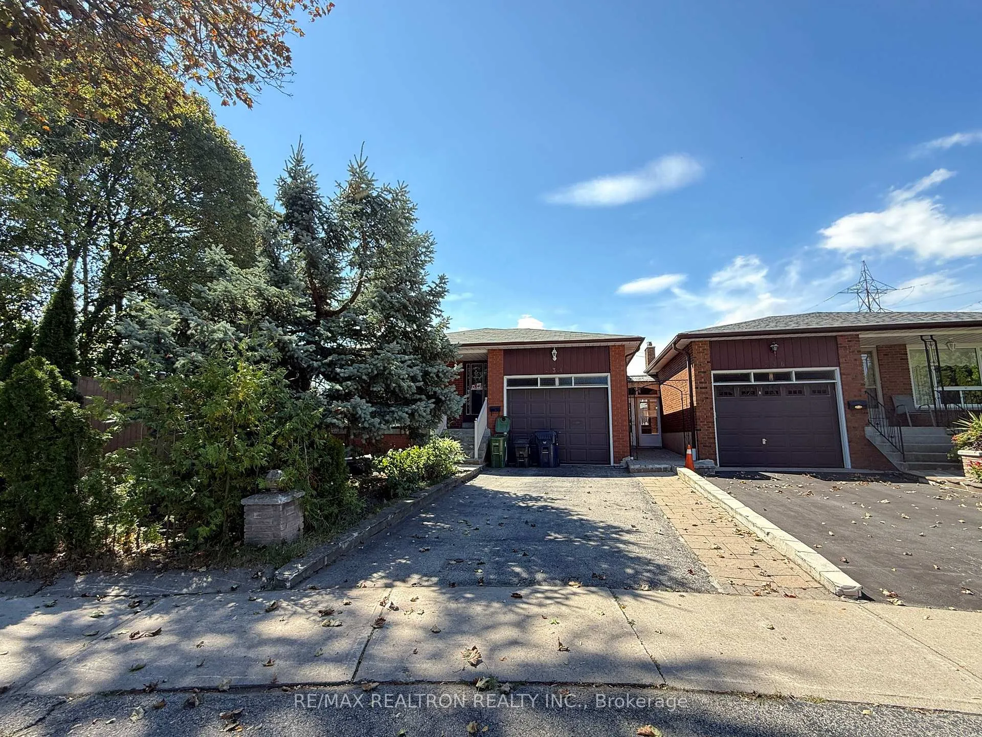 Front of Unit Main Floor, 34 Iangrove Terrace