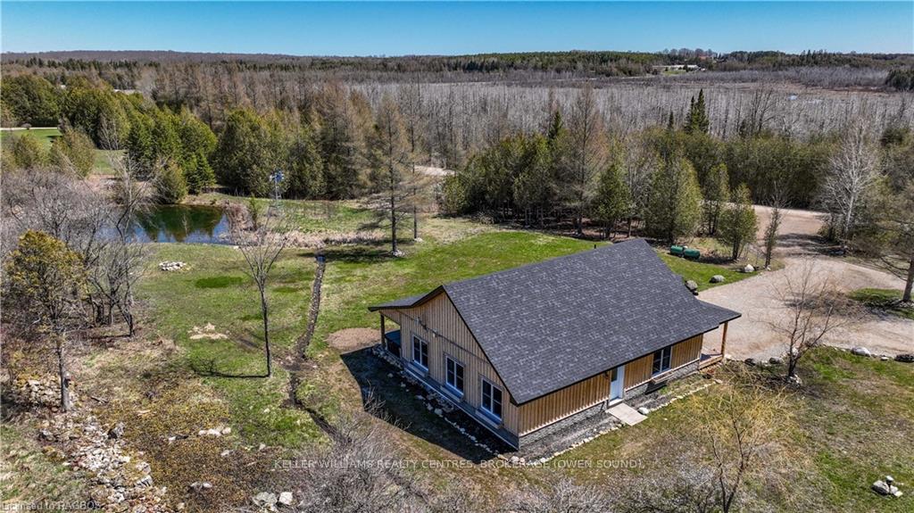Photo 10 of 540291 Sideroad 80, Chatsworth — HOMEH