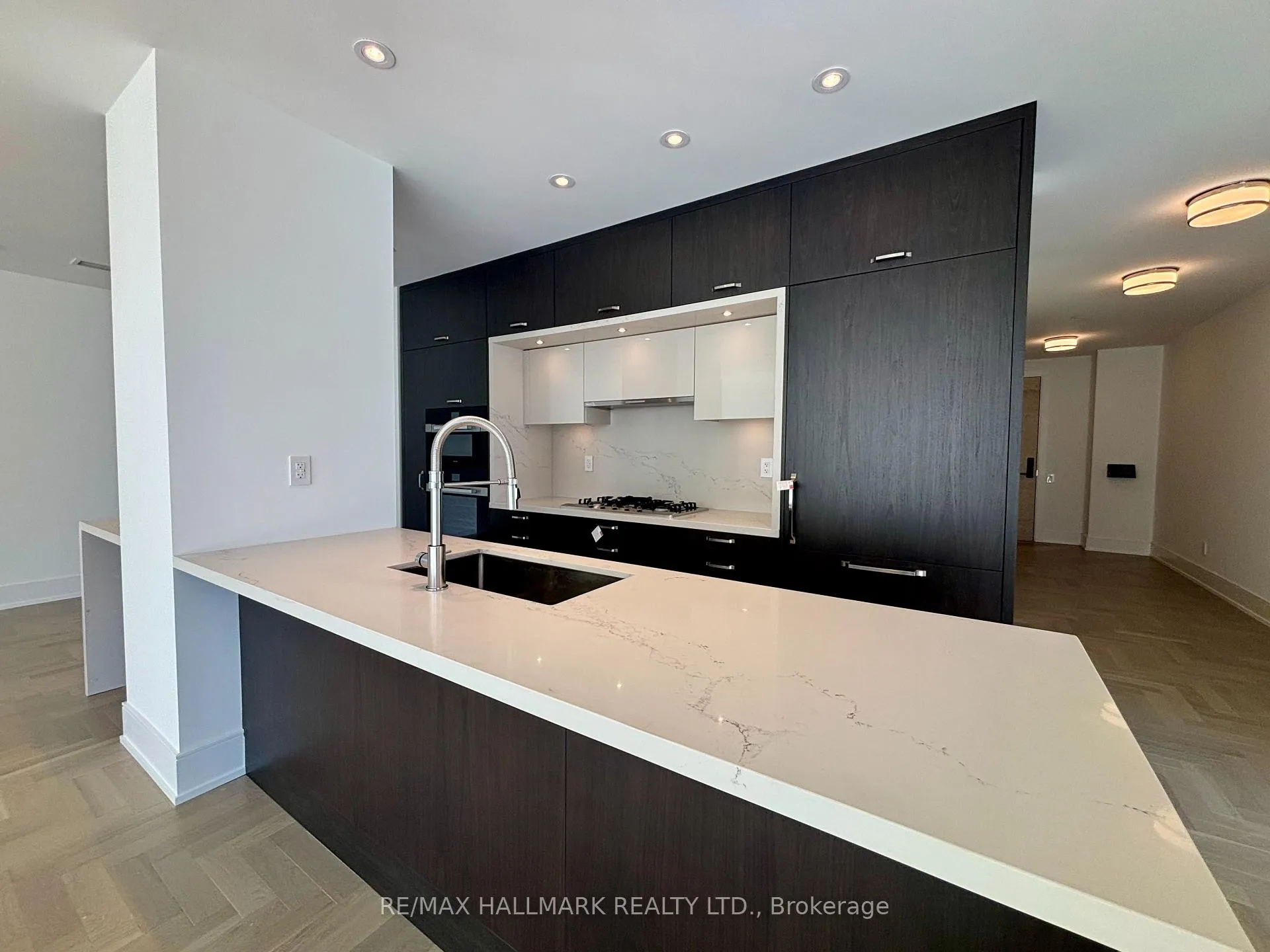 Photo 8 of Unit 907, 155 Merchants' Wharf, Toronto, Waterfront Communities — HOMEH