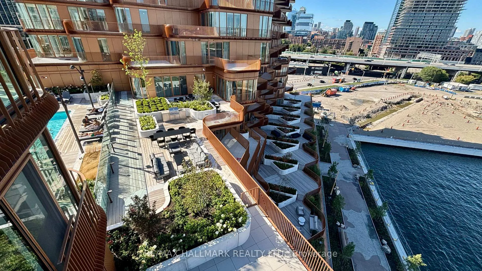 Photo 26 of Unit 907, 155 Merchants' Wharf, Toronto, Waterfront Communities — HOMEH