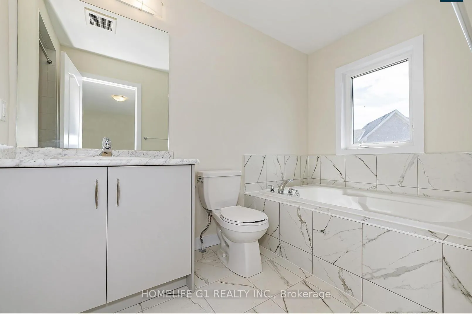 Photo 2 of 72 Feather Road, Welland, Dain City — HOMEH