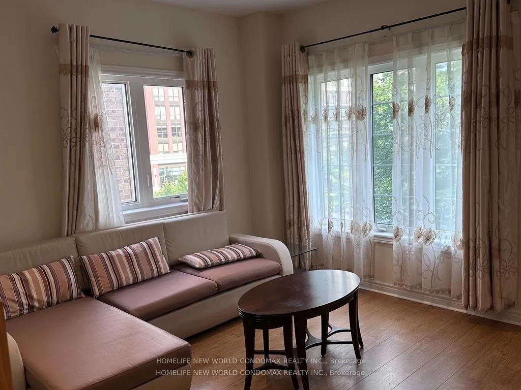 Photo 5 of 44 Battista Perri Drive, Markham, Wismer — HOMEH