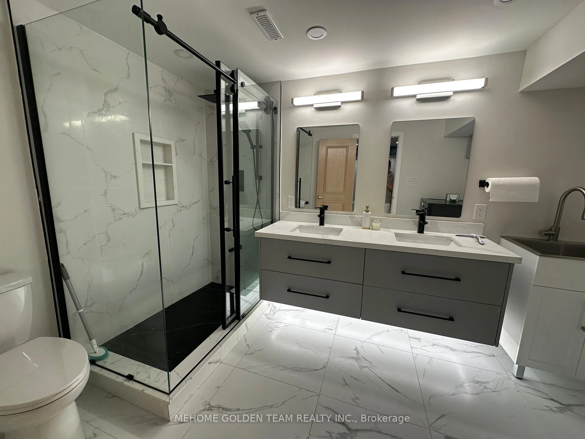 Photo 1 of 36 Briarwood (Basement) Road, Markham, Unionville — HOMEH