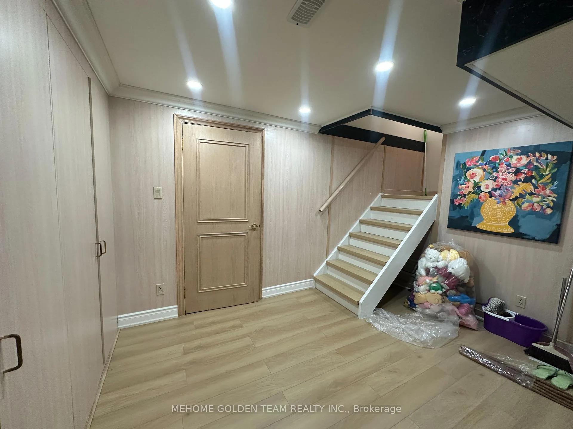 Photo 11 of 36 Briarwood (Basement) Road, Markham, Unionville — HOMEH