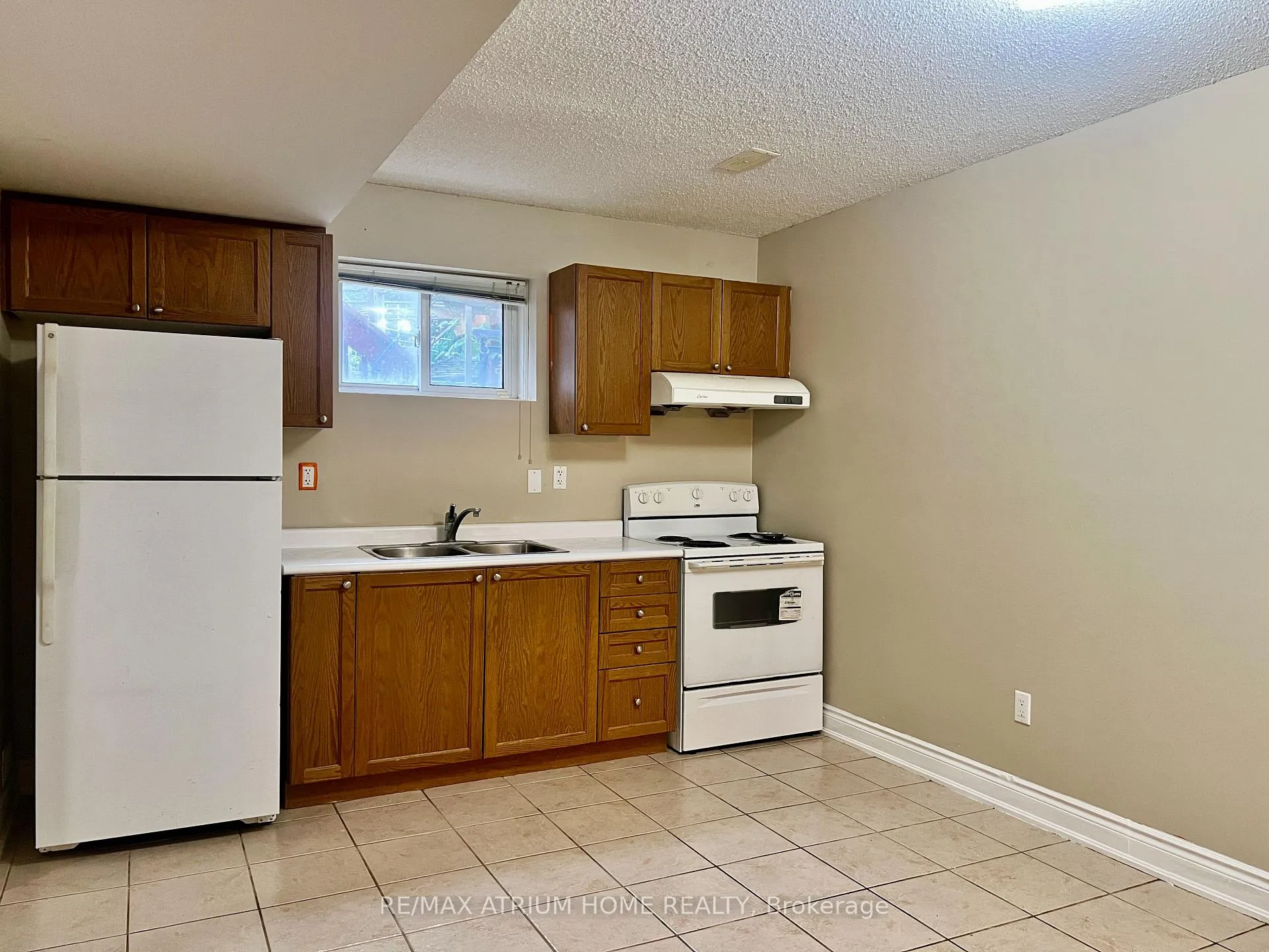 Photo 7 of Unit Bsmt, 14 Chimenti Crescent, Markham, Unionville — HOMEH